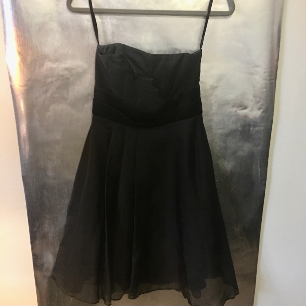 ⚓️White House Black Market Strapless Black Dress⚓️